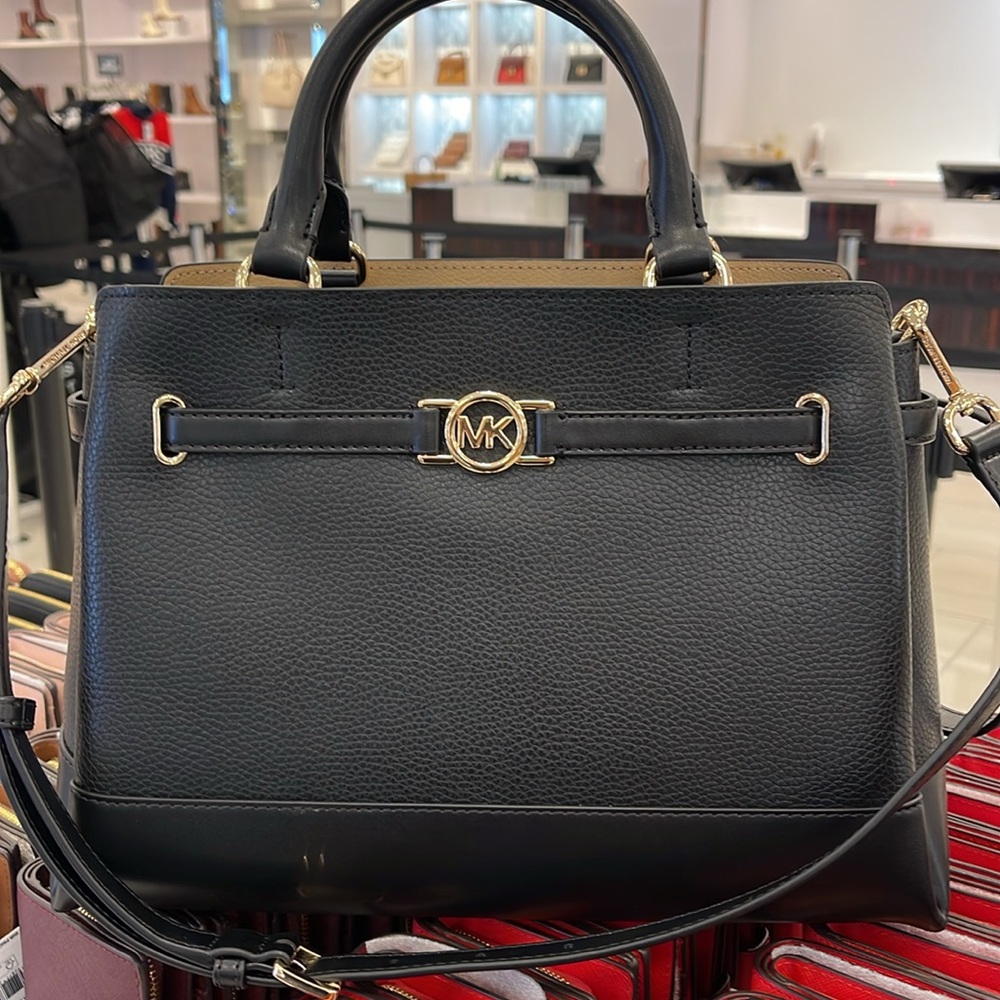 Michael Kors Mercer Large Top-Zip Belted Satchel Crossbody Purse
Black
NWT - Picture 16 of 16